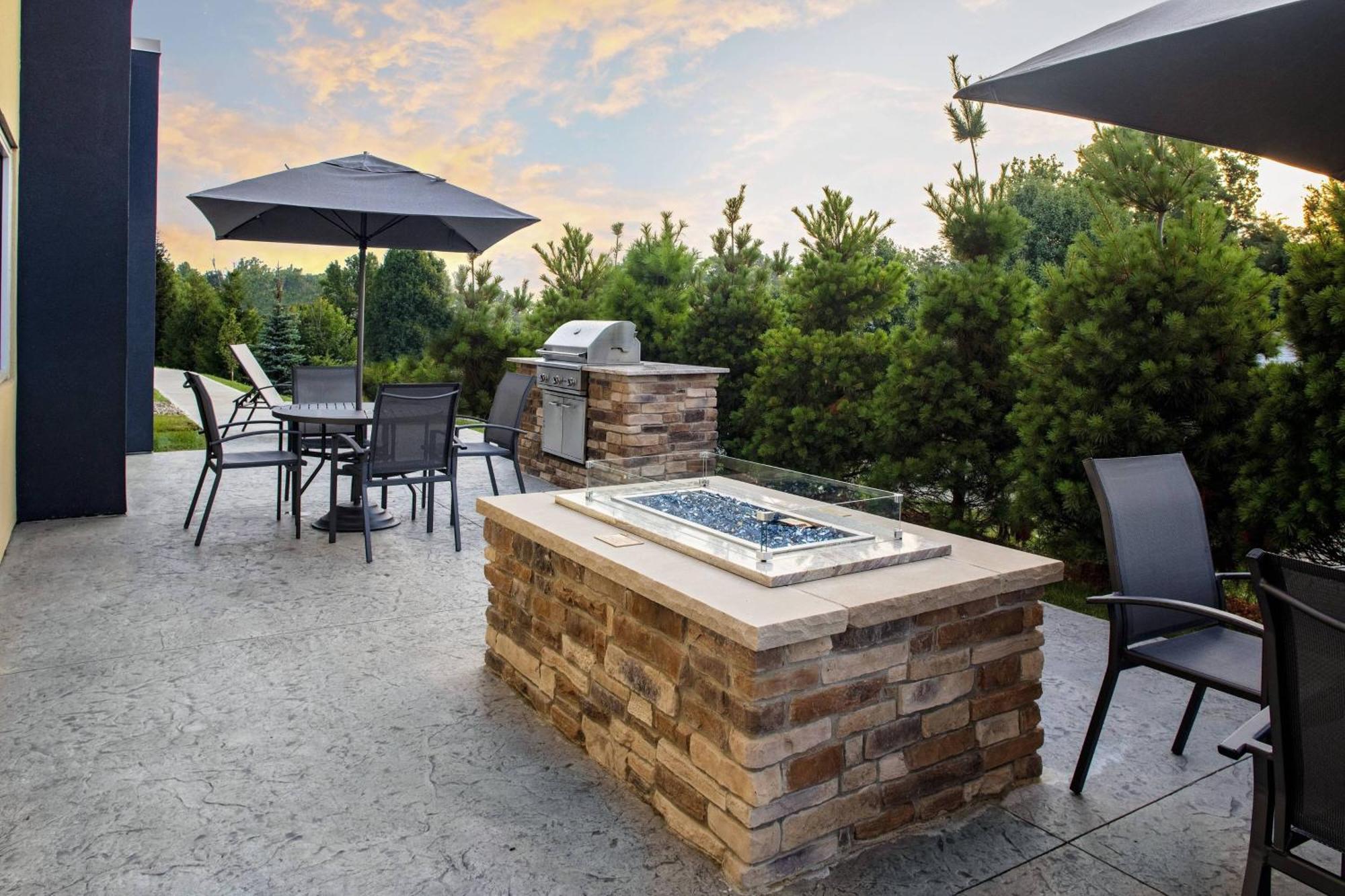 Fairfield Inn & Suites By Marriott Indianapolis Гринфилд Экстерьер фото