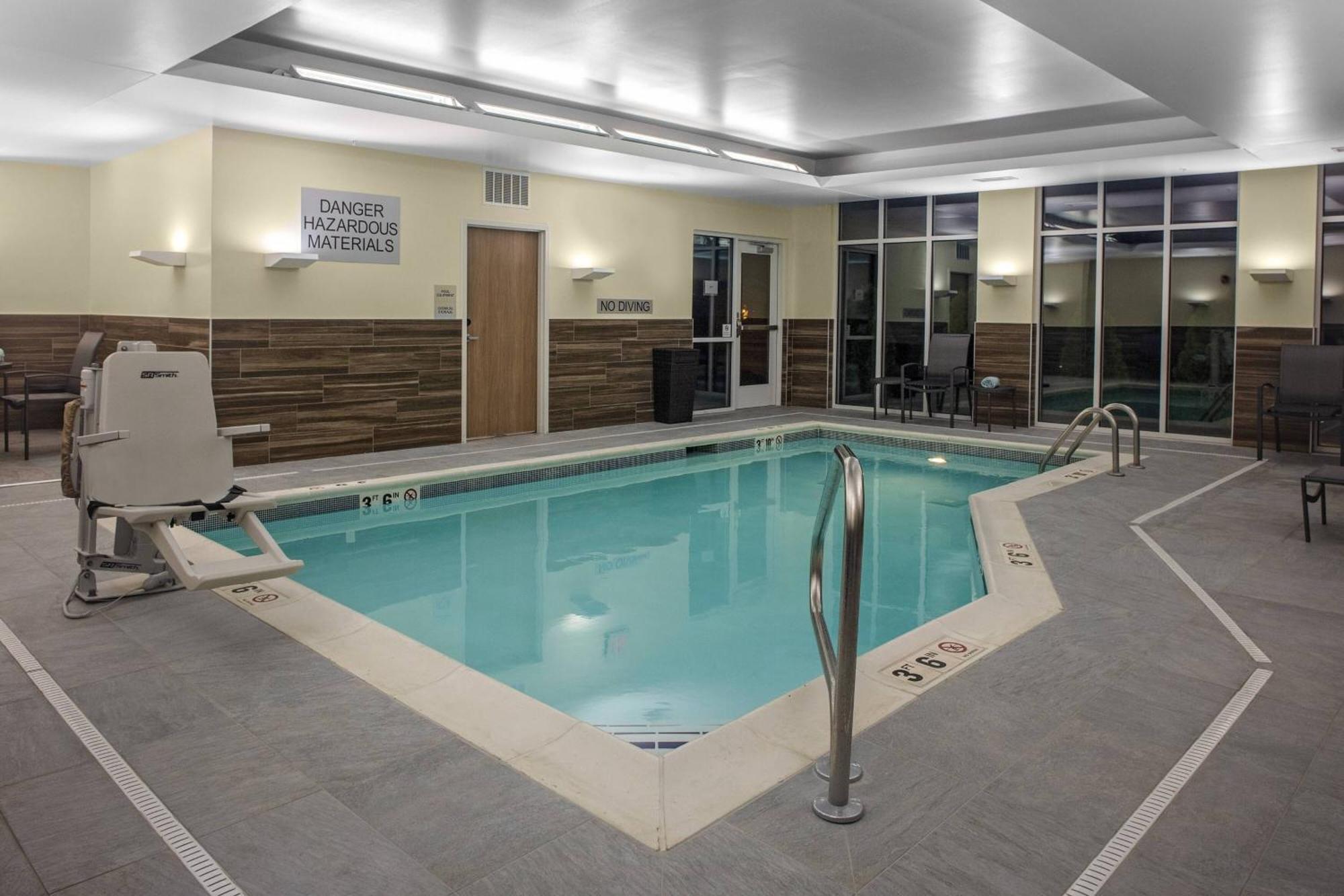 Fairfield Inn & Suites By Marriott Indianapolis Гринфилд Экстерьер фото
