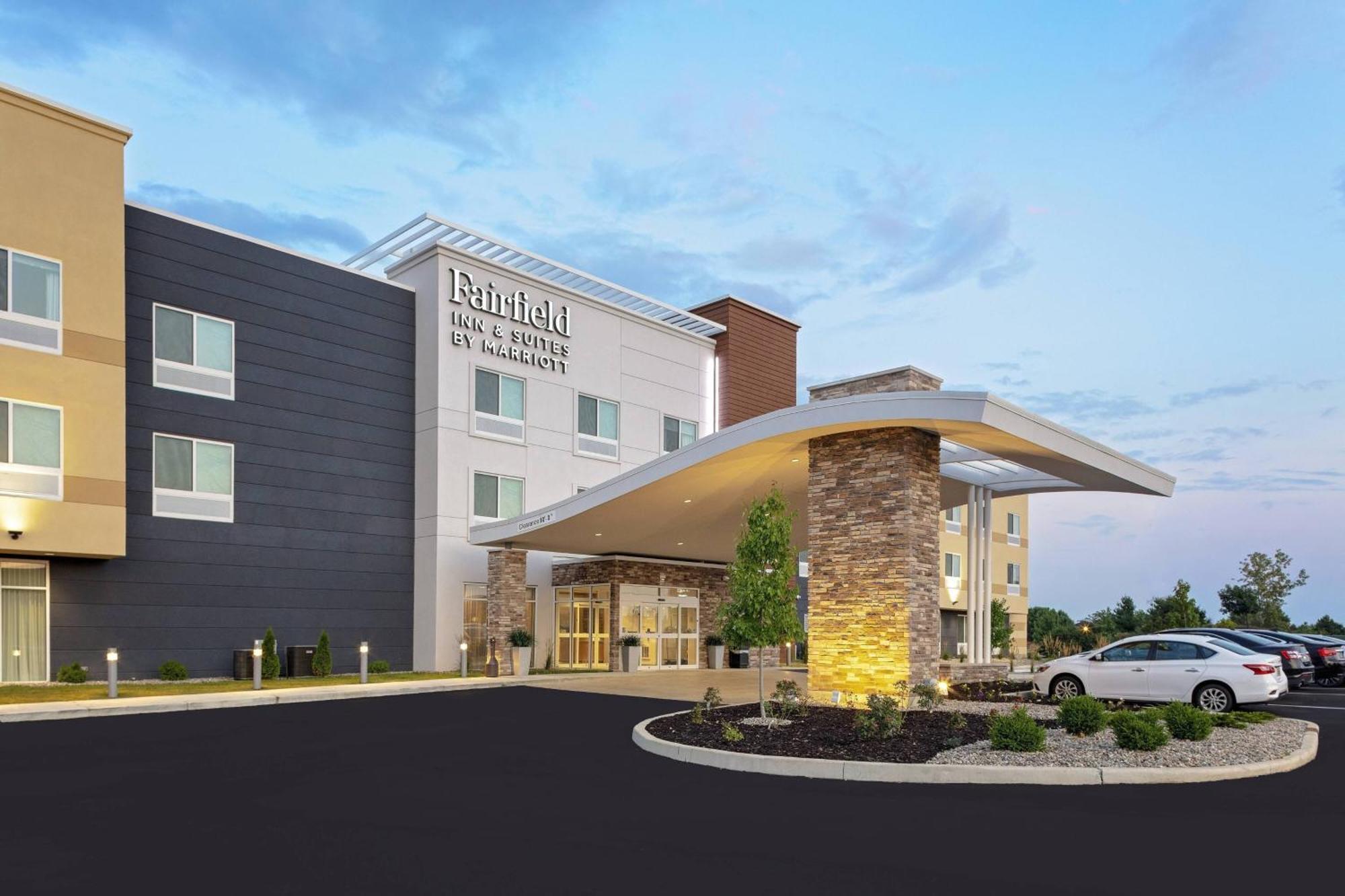 Fairfield Inn & Suites By Marriott Indianapolis Гринфилд Экстерьер фото